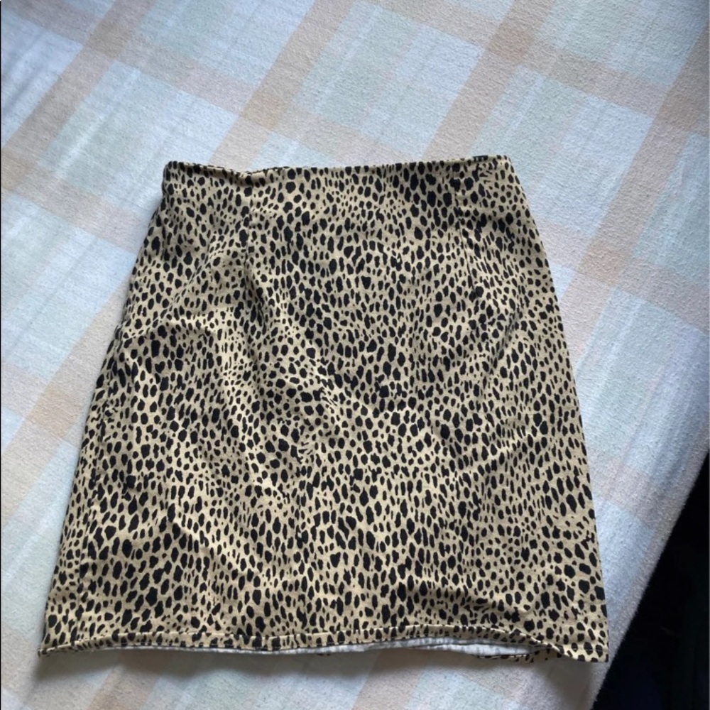 Brandy Melville skirt